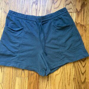 Athleta retroterry short granite blue large pockets!